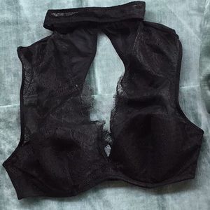 VICTORIA’S SECRET BRA NEW WITH TAGS